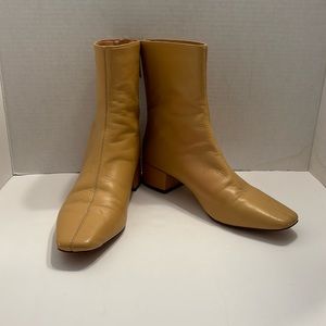 J.Crew tan leather bootie 7.5. Very good pre loved condition. Smoke free home.